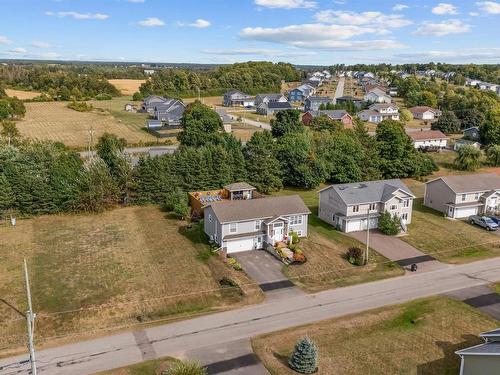 53 Starling Crescent, Stratford, PE 