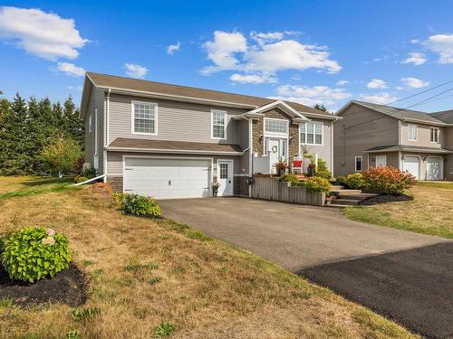 53 Starling Crescent, Stratford, PE 