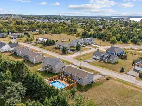 53 Starling Crescent, Stratford, PE 