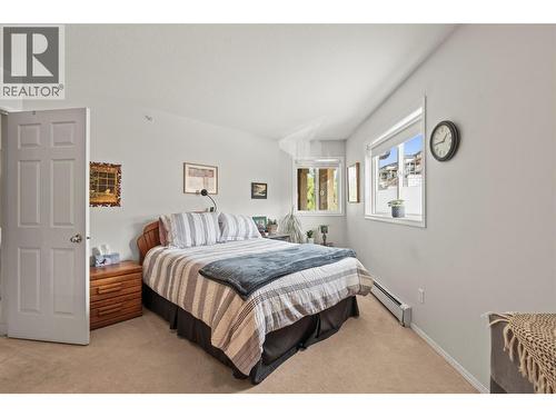 4900 Okanagan Avenue Unit# 402, Vernon, BC - Indoor Photo Showing Bedroom