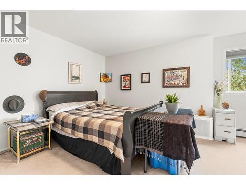 4900 Okanagan Avenue Unit# 402, Vernon, BC - Indoor Photo Showing Bedroom