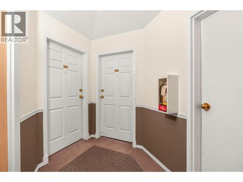 4900 Okanagan Avenue Unit# 402, Vernon, BC - Indoor Photo Showing Other Room