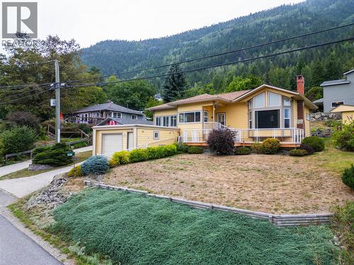 629 Johnstone Road, Nelson, BC - Outdoor
