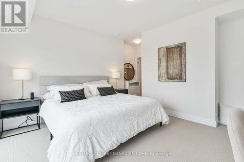 809 - 505 Talbot Street, London East (East F), ON - Indoor Photo Showing Bedroom
