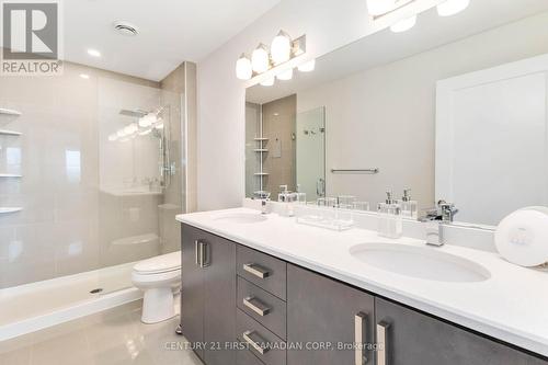 809 - 505 Talbot Street, London East (East F), ON - Indoor Photo Showing Bathroom