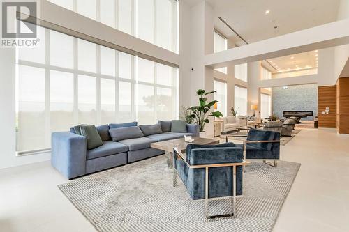 809 - 505 Talbot Street, London East (East F), ON - Indoor Photo Showing Living Room With Fireplace
