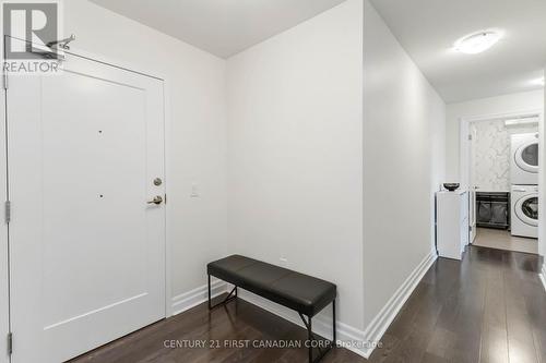 809 - 505 Talbot Street, London East (East F), ON - Indoor Photo Showing Laundry Room