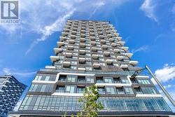 2003 - 297 OAK WALK DRIVE  Oakville, ON L6H 3R6