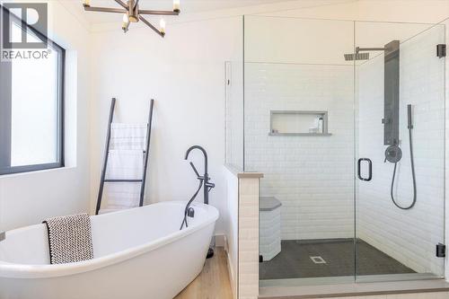 4600 Alpine Way, Fernie, BC - Indoor Photo Showing Bathroom