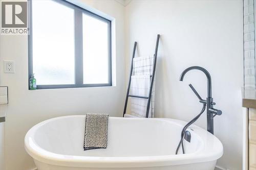 4600 Alpine Way, Fernie, BC - Indoor Photo Showing Bathroom