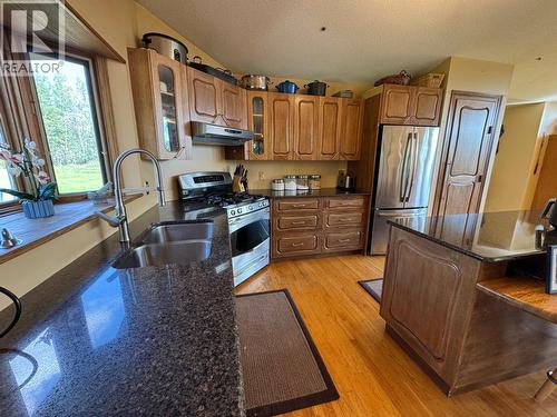 15562 287 Road, Fort St. John, BC - Indoor Photo Showing Kitchen With Double Sink