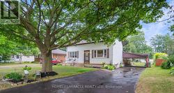 69 BEE STREET  Woodstock, ON N4S 3Z2