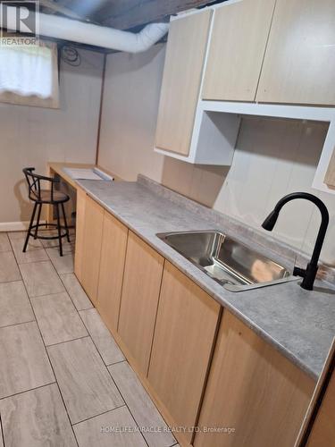 69 Bee Street, Woodstock, ON - Indoor