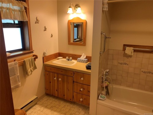 37168 Schooner Way, Pender Island, BC 