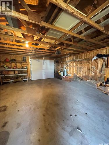 403 Churchill Street, Hudson Bay, SK - Indoor Photo Showing Garage