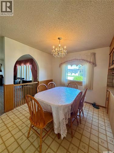 403 Churchill Street, Hudson Bay, SK - Indoor Photo Showing Dining Room