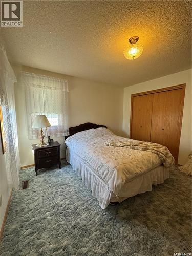 403 Churchill Street, Hudson Bay, SK - Indoor Photo Showing Bedroom