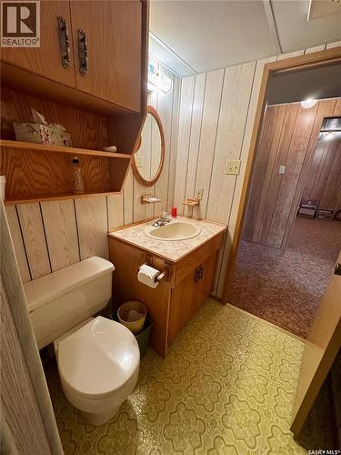 403 Churchill Street, Hudson Bay, SK - Indoor Photo Showing Bathroom