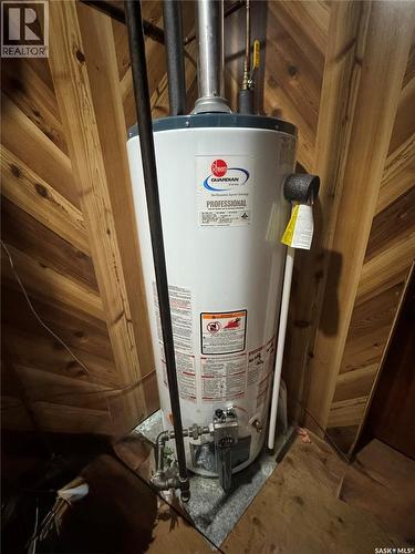 403 Churchill Street, Hudson Bay, SK - Indoor Photo Showing Basement