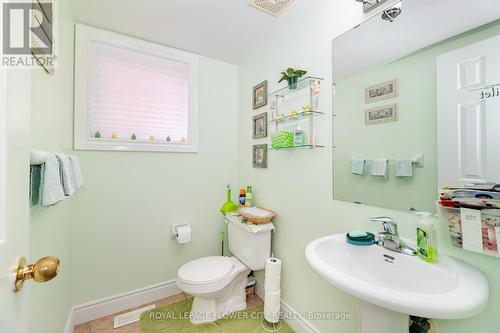 3040 Bentley Drive, Mississauga, ON - Indoor Photo Showing Bathroom