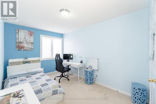 3040 Bentley Drive, Mississauga, ON - Indoor Photo Showing Bedroom