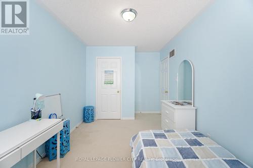 3040 Bentley Drive, Mississauga, ON - Indoor Photo Showing Bedroom