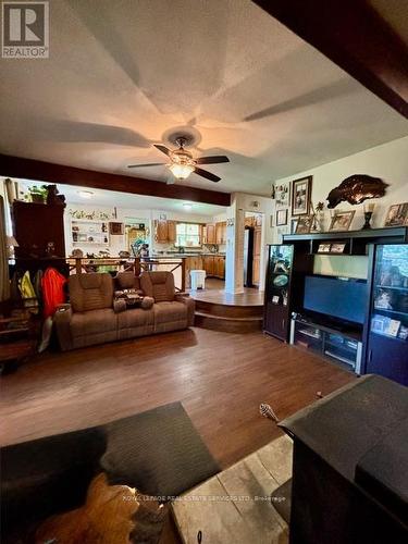 1116 Moon River Road, Muskoka Lakes, ON - Indoor