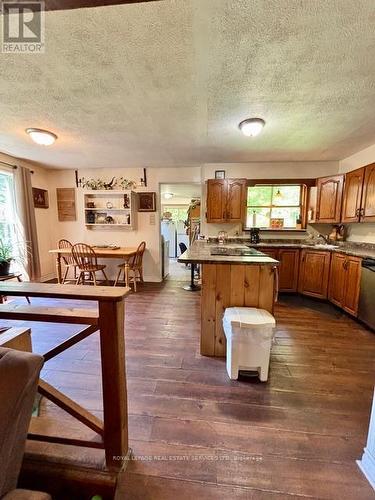 1116 Moon River Road, Muskoka Lakes, ON - Indoor