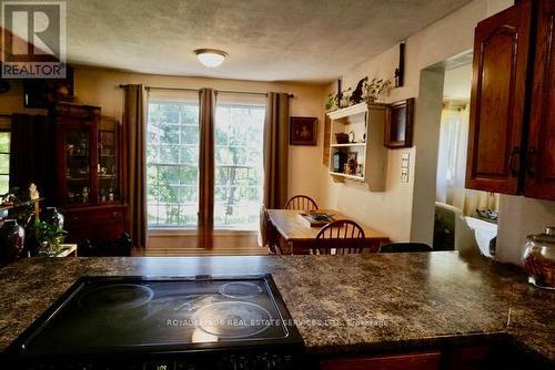 1116 Moon River Road, Muskoka Lakes, ON - Indoor Photo Showing Other Room