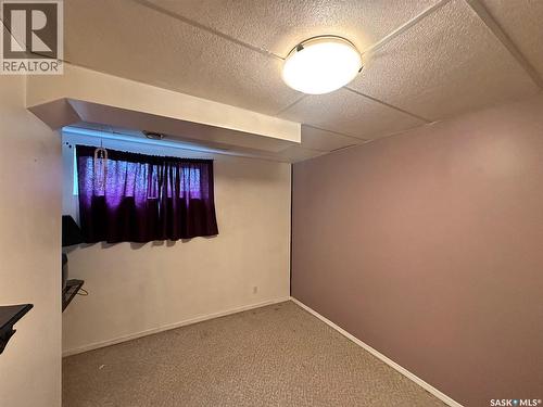 536 5Th Avenue, Hudson Bay, SK - Indoor Photo Showing Other Room