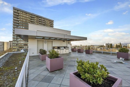 303-640 Michigan St, Victoria, BC - Outdoor