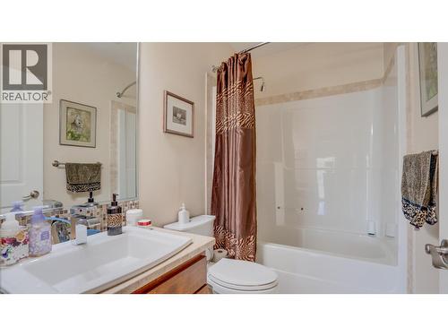 620 Mountview Road, Vernon, BC - Indoor Photo Showing Bathroom