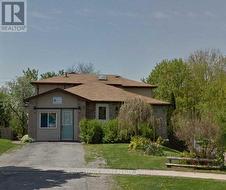 ROOM #1 - 65 HICKLING TRAIL  Barrie, ON L4M 5S8