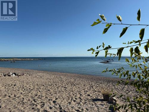 909 17 Concession, Tiny, ON 