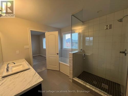 23 Lockerbie Crescent, Collingwood, ON - Indoor Photo Showing Bathroom