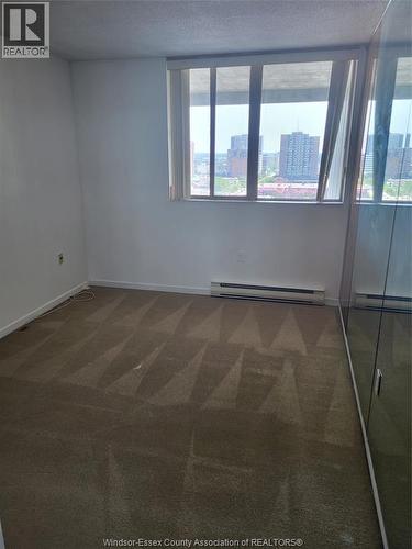 380 Pelissier Unit# 1302, Windsor, ON - Indoor Photo Showing Other Room