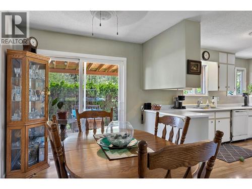 229 Lakeshore Drive, Chase, BC - Indoor Photo Showing Dining Room