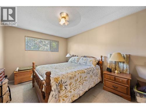 229 Lakeshore Drive, Chase, BC - Indoor Photo Showing Bedroom