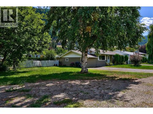 229 Lakeshore Drive, Chase, BC - Outdoor