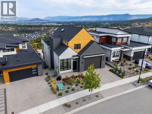 1240 Ponds Avenue, Kelowna, BC - Outdoor