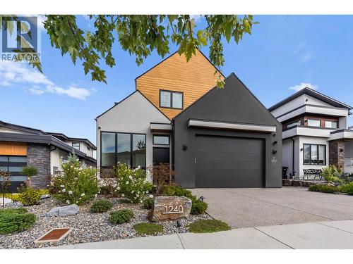1240 Ponds Avenue, Kelowna, BC - Outdoor With Facade