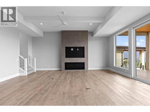 1240 Ponds Avenue, Kelowna, BC - Indoor