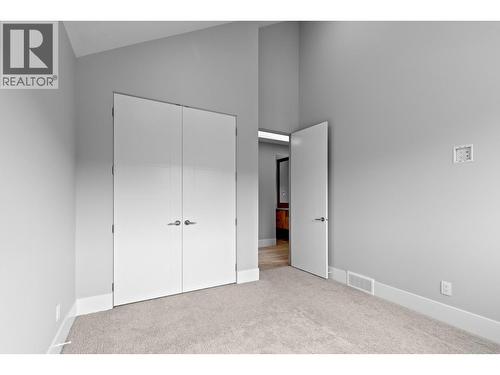 1240 Ponds Avenue, Kelowna, BC - Indoor Photo Showing Other Room