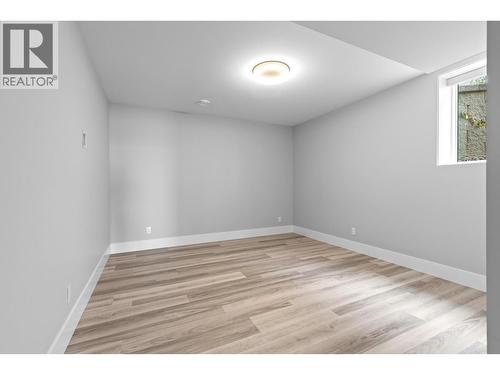 1240 Ponds Avenue, Kelowna, BC - Indoor Photo Showing Other Room