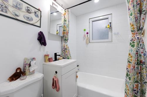 Bathroom - 16-6540 Av. Wilderton, Montréal (Côte-Des-Neiges/Notre-Dame-De-Grâce), QC - Indoor