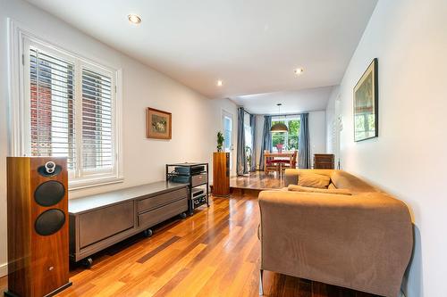 Family room - 527 Av. Stanstead, Mont-Royal, QC - Indoor