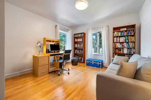Bedroom - 527 Av. Stanstead, Mont-Royal, QC - Indoor Photo Showing Office
