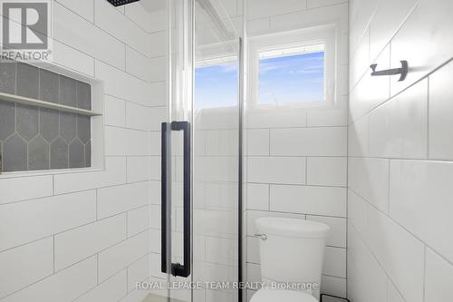 7117 Quinnfield Way, Ottawa, ON - Indoor Photo Showing Bathroom