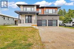 44 ALBERT STREET W  New Tecumseth, ON L9R 1H2