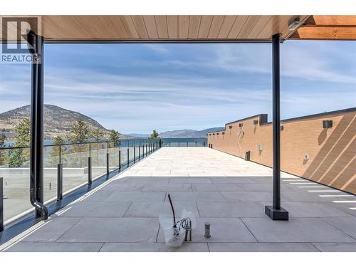 602 Lakeshore Drive Unit# 402, Penticton, BC -  With Exterior
